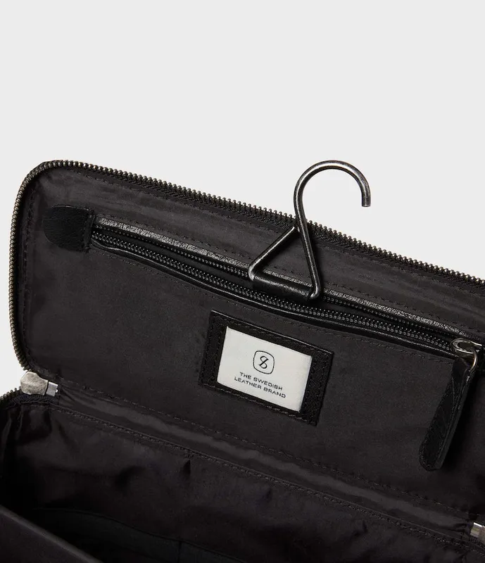 BAROLO toilery bag Black