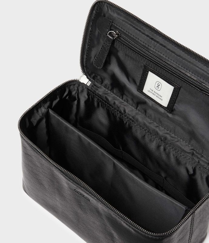 BAROLO toilery bag Black