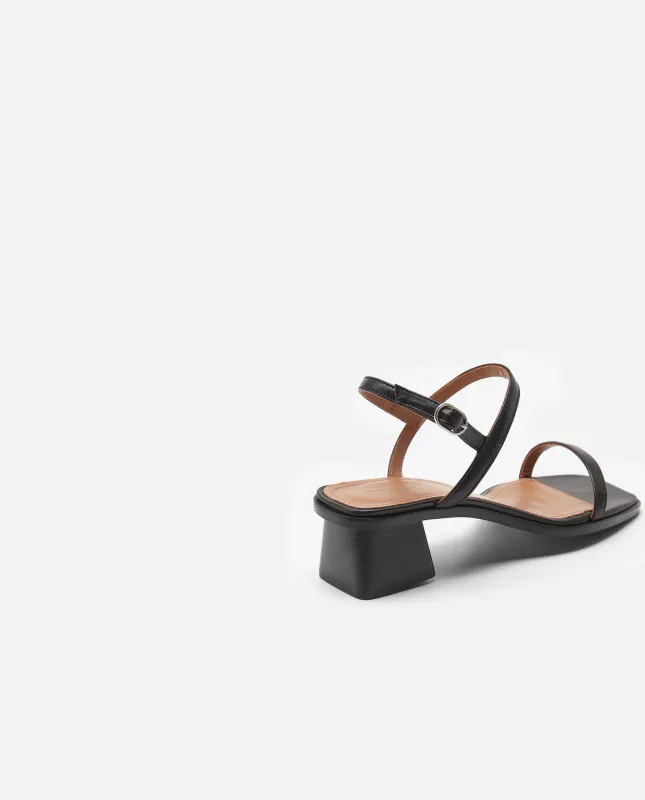 JUNO Leather Black