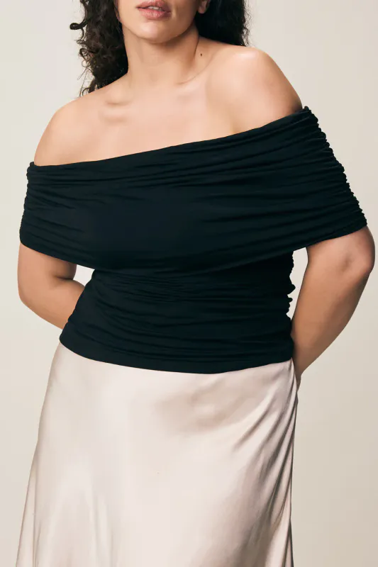 DOSINIA Top Black