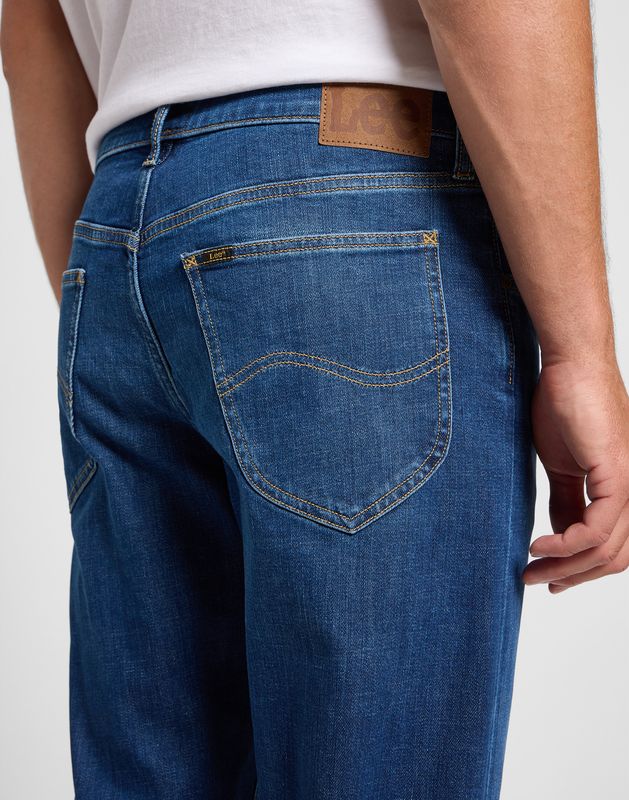 DAREN Straight Leg Jean 